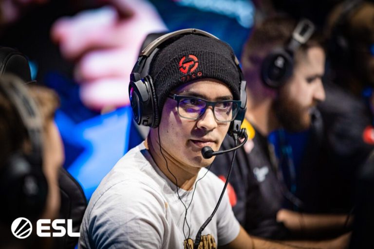 TACO at a Counter-Strike event
