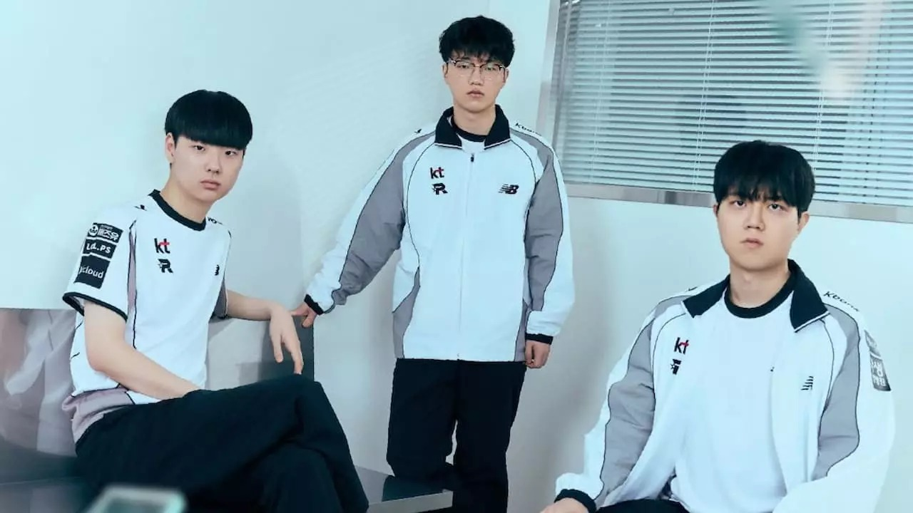 Three KT Rolster League of Legends players pose together