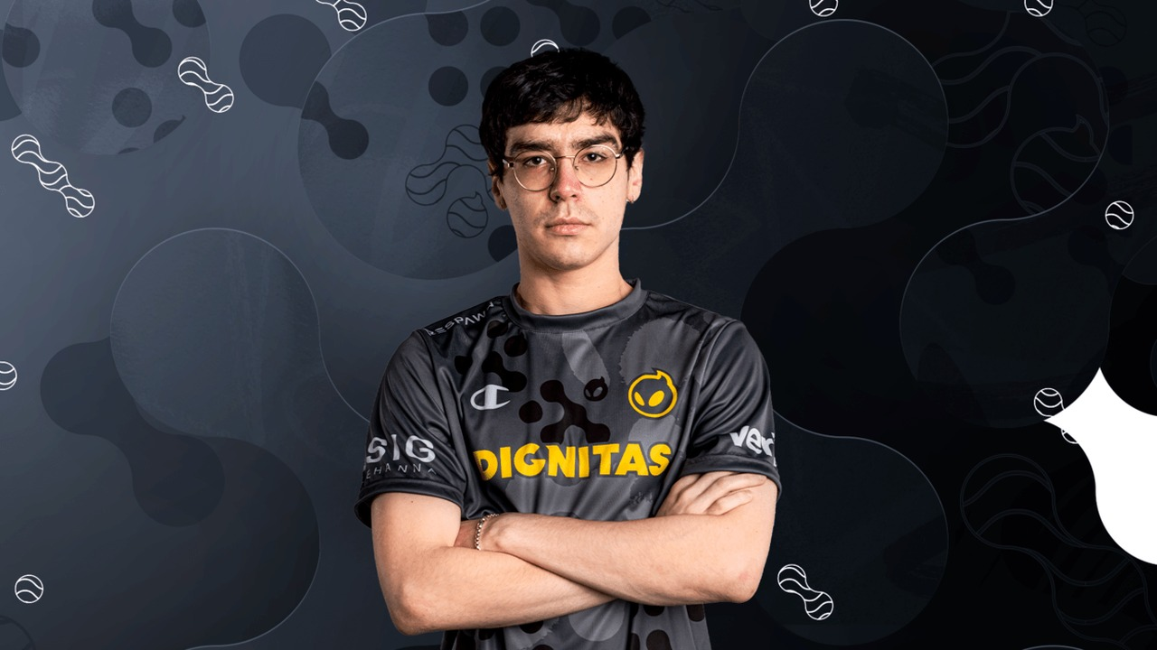 Dardoch stands in a Dignitas League of Legends jersey
