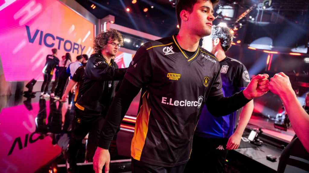 В летнем сезоне LEC команда Team Vitality обыграла SK Gaming со счетом 2:0.