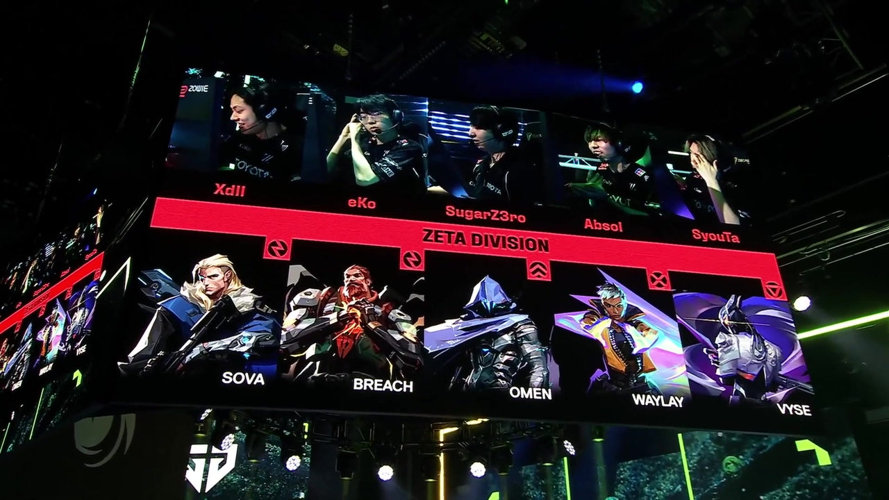 Gen.G players react after completing a 2-0 victory over ZETA DIVISION
