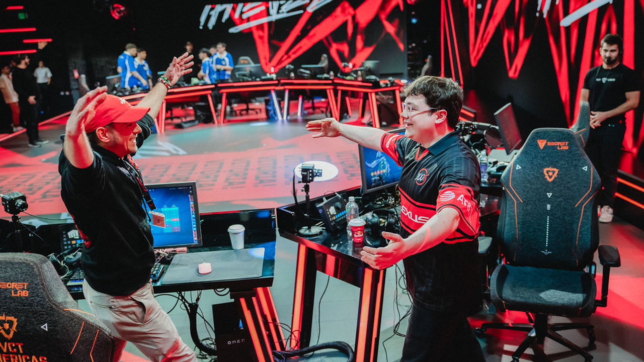 VCT Americas players meet across the stage