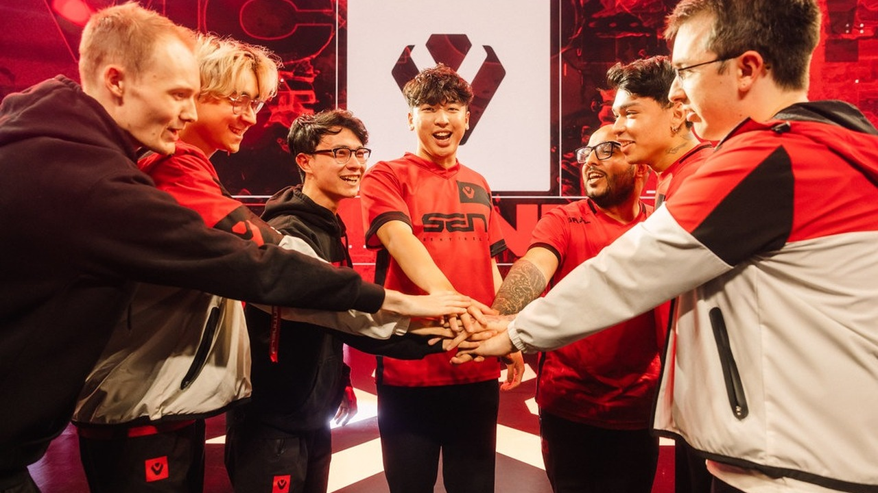 Sentinels Valorant players form a team huddle