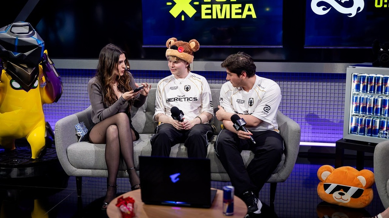 Team Heretics Valorant players stand together on stage