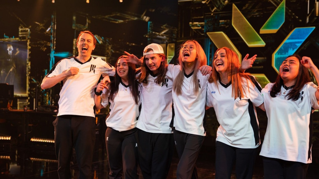 Shopify Rebellion Gold beat Axolotl after three maps