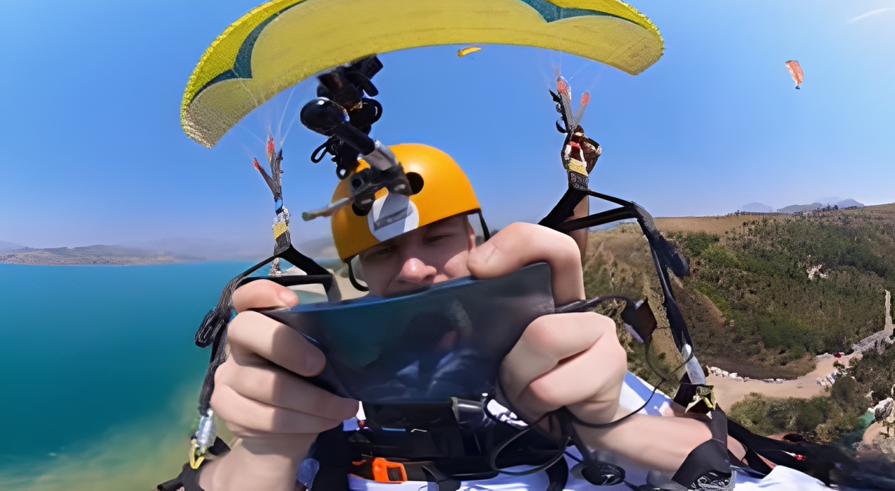 MILKYWAY and EZ4BADBOY played a PUBG Mobile match in the sky on paragliders - Image 1