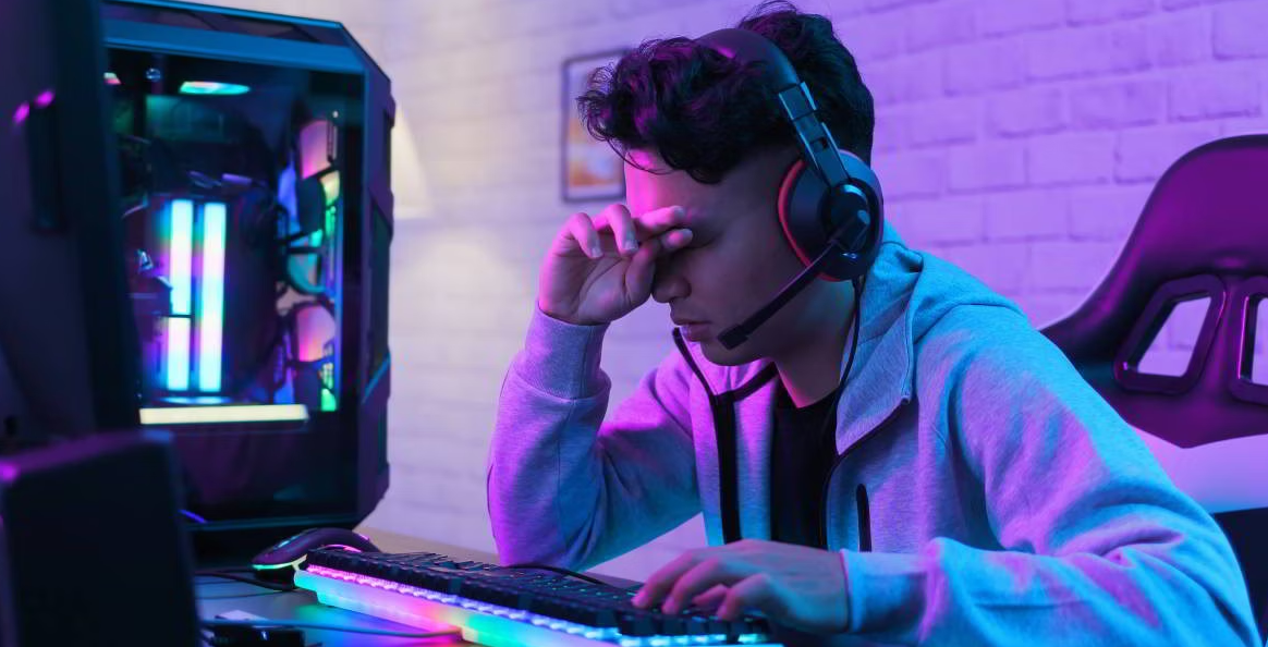 Gamer eye strain bright UI