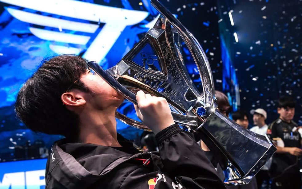kk0ma on Leave From T1 Before LCK Spring 2026 — Can Coach Tom Repeat His Worlds Magic on the Road to MSI - Image 2