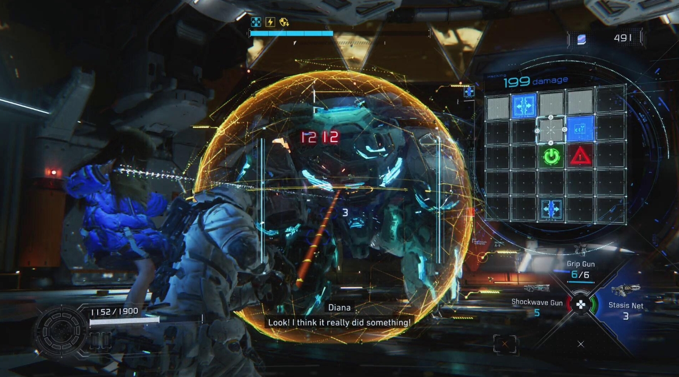 Large boss robot battle in Pragmata