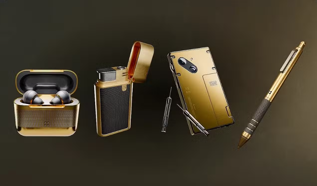 007 First Light Gadgets Guide: Top Picks & Synergies