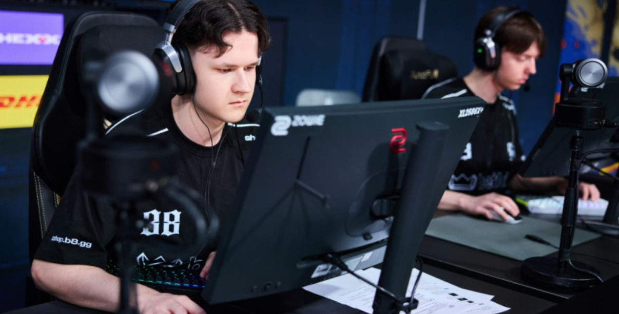 Professional CS2 players compete on stage at IEM Cologne Major 2026
