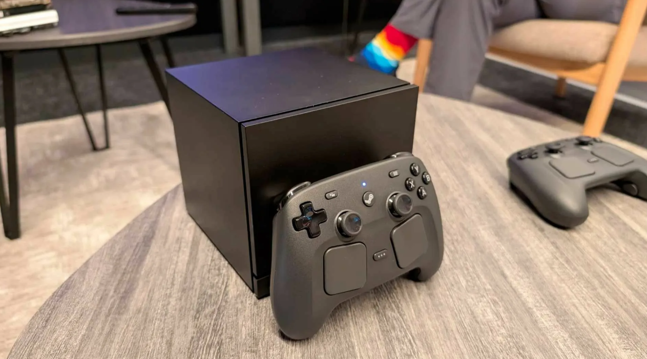Steam Machine with connected Steam controller — Valve released the console's CAD files for the modding community
