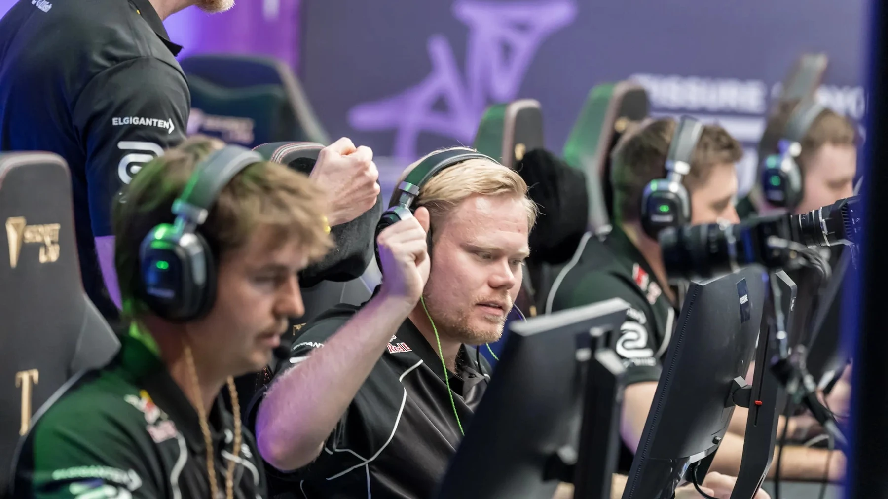 CS2: 5star defeats Astralis 2-1 at FISSURE Playground 3 - Image 1