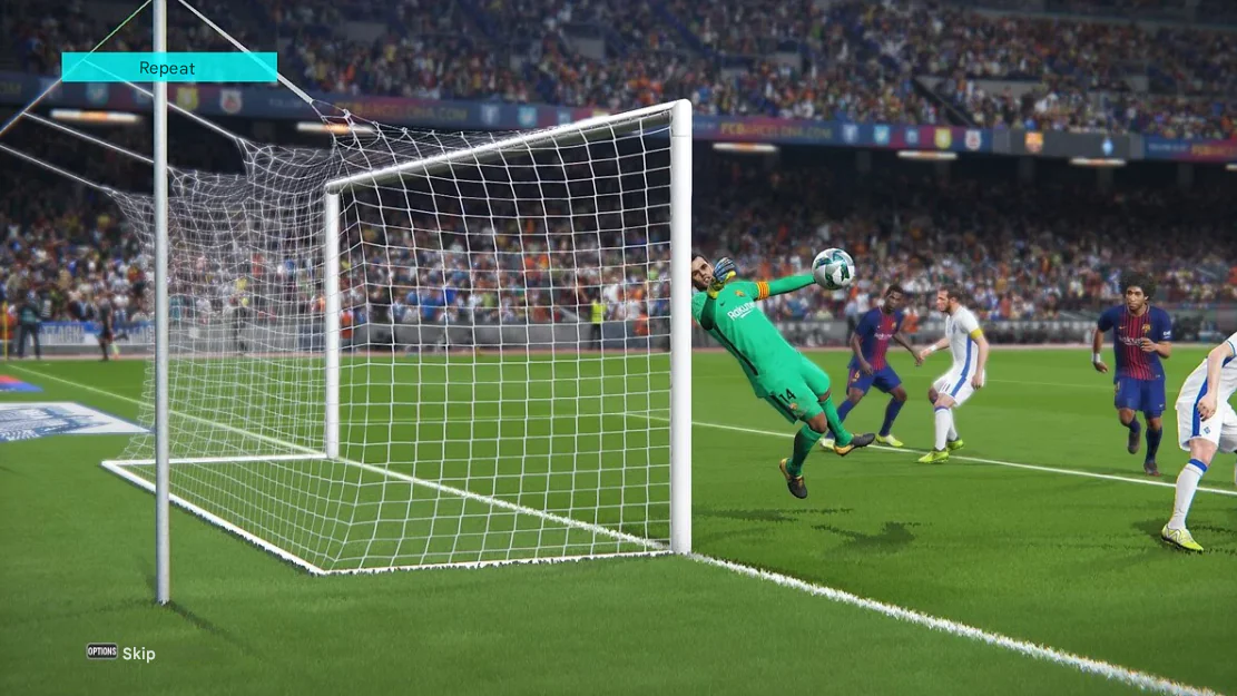 Pro Evolution Soccer 2018 Goalkeeper Catches Ball